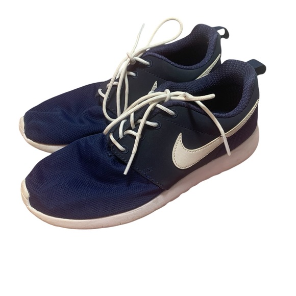 Nike Other - Nike Youth Sneakers Sz 5.5 Soft Knit Blue White Swoosh